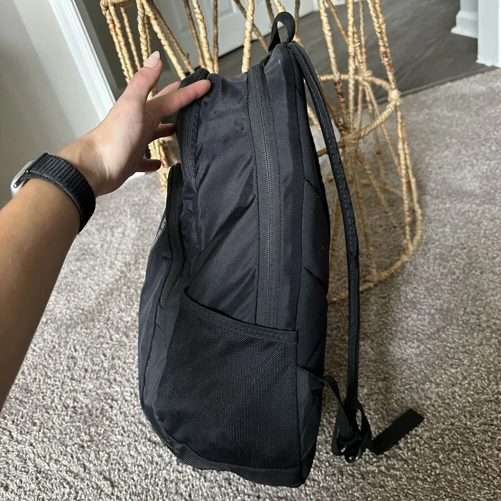 Thule - Achiever 24L Backpack 15